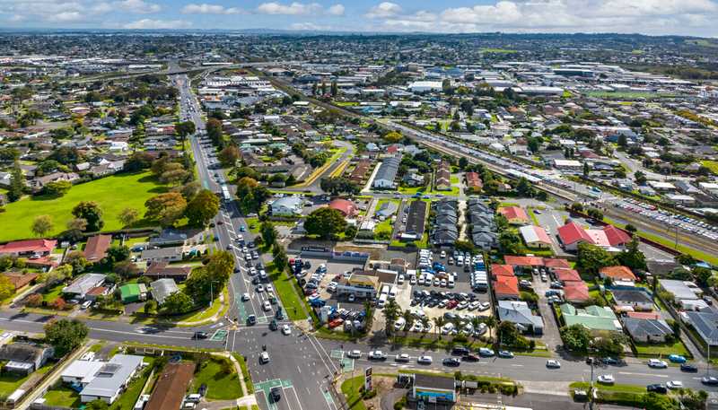 160-162 Great South Road, Takanini