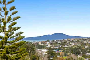 11 Barker Rise, Northcross