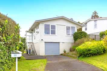 11 Barker Rise, Northcross