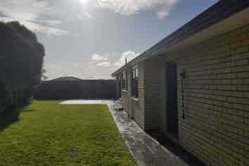 2 Comber Place, Johnsonville