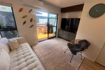 Auckland - Address withheld