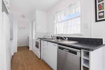 47 Carlyle Street, Leamington