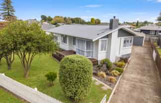 47 Carlyle Street, Leamington