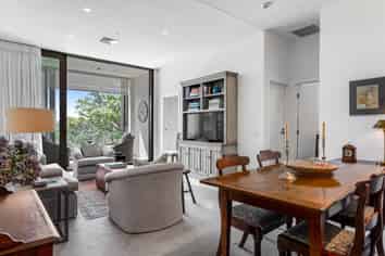 202/12 St Marks Road  , Remuera