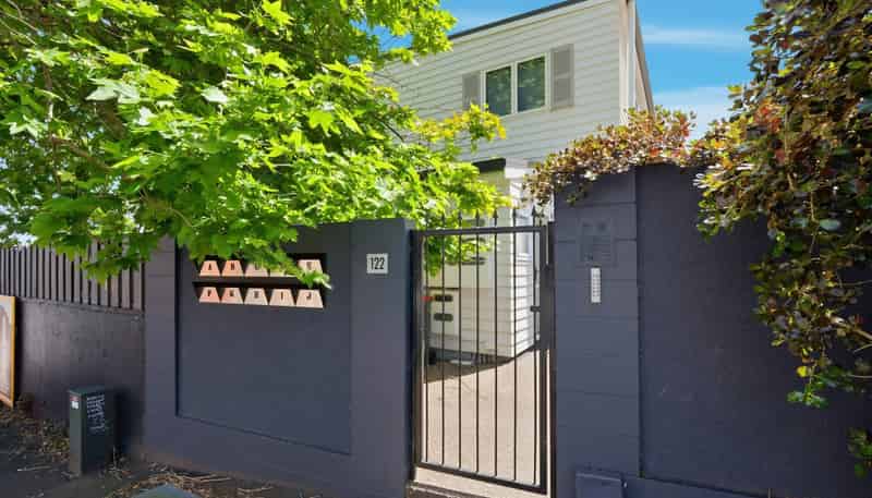 122F  Newton Road, Eden Terrace