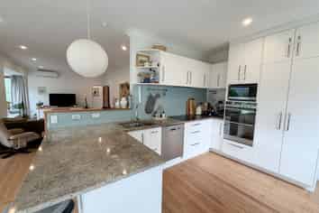 43 Makara Road, Karori