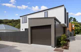 6/323 Riverside Drive, Waterloo