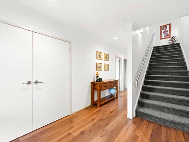 9 Bishopsworth Way, Huntington