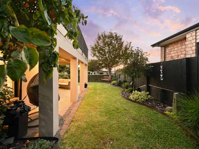 9 Bishopsworth Way, Huntington