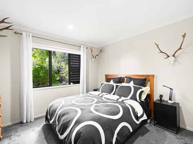 9 Bishopsworth Way, Huntington