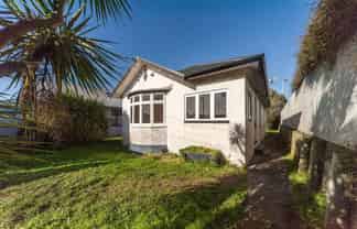 372 Broadway , Miramar