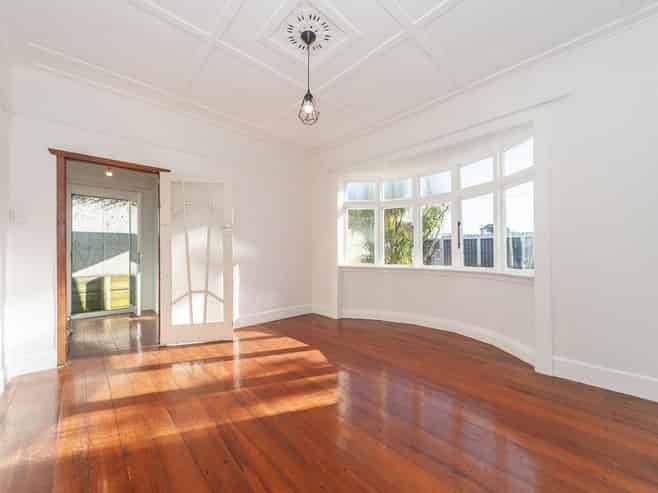 372 Broadway , Miramar