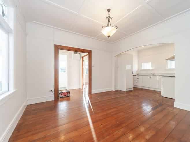 372 Broadway , Miramar