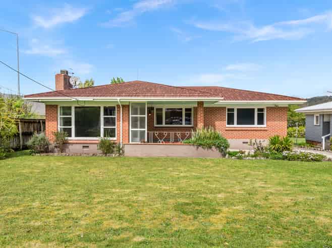 6 Burling Avenue, Whau Valley