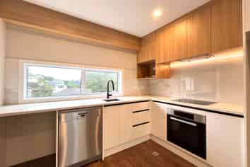 2/669 Great North Road, Grey Lynn