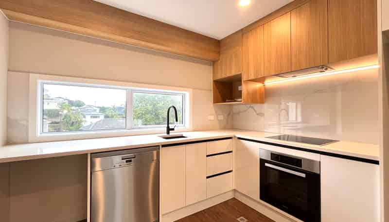 2/669 Great North Road, Grey Lynn