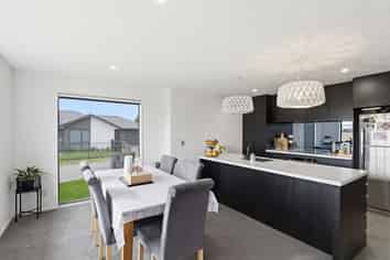 6 Arabella Crescent, Yaldhurst