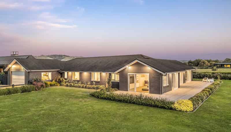 14 Seachange Drive, Cambridge