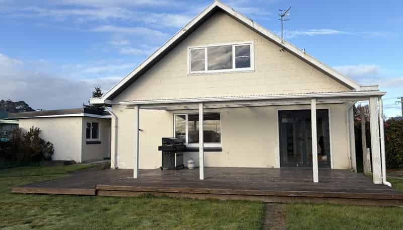 23 Edward Street, Pahiatua