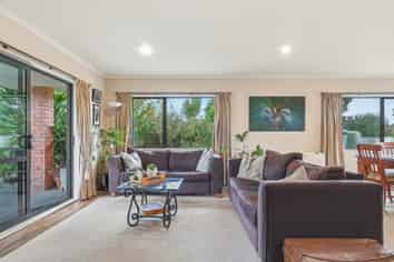 8 Saffron Street, Cambridge