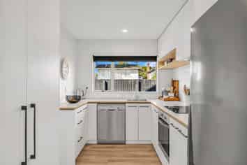 1/437 Manchester Street, Saint Albans