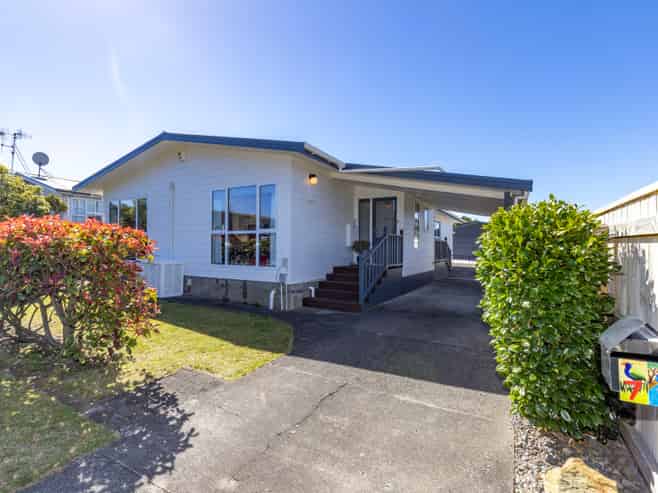 71 Donovan Road, Paraparaumu Beach