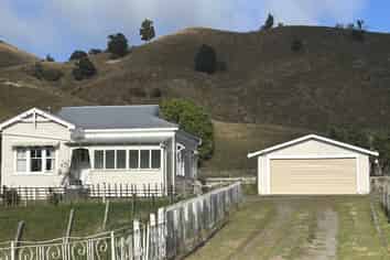 7905 State Highway 1 , Taihape and Surrounds