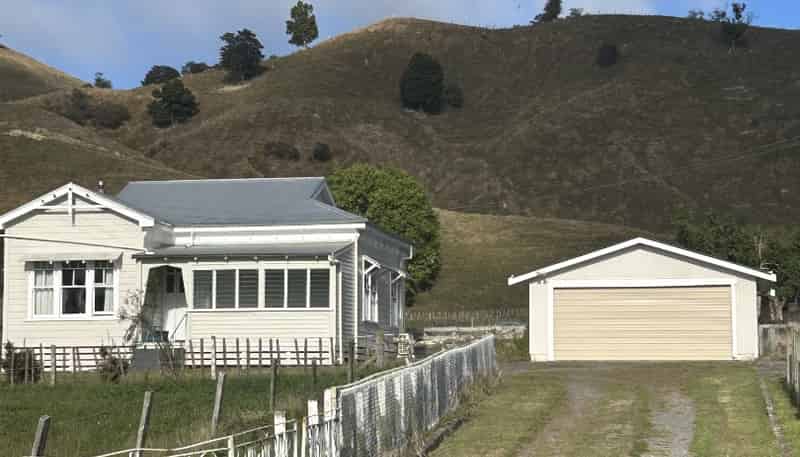 7905 State Highway 1 , Taihape and Surrounds