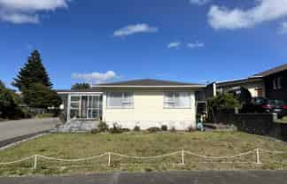 41 Toi Street, Otaki Beach