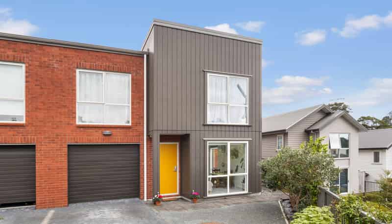 11 Orowaru Avenue, Massey