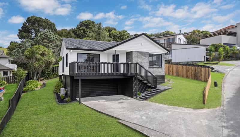 18  Van Dyke Place, West Harbour