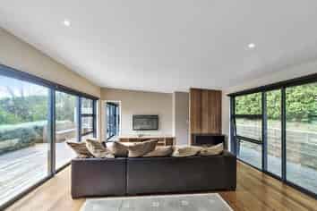 Auckland - Address withheld