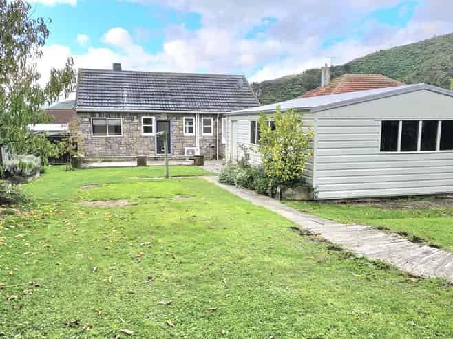8 Cleland Crescent, Naenae