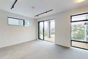 4/67 Tiketike Way, Brooklyn