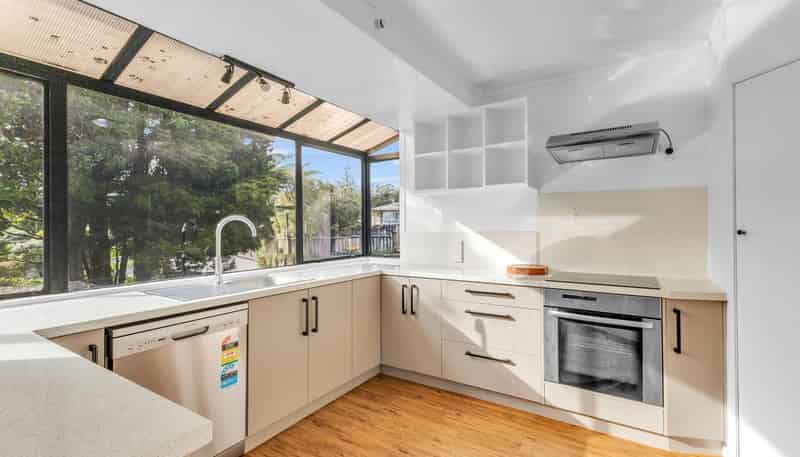 50 seaview road, Marfell