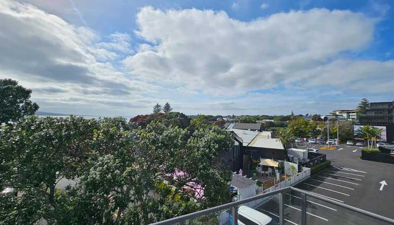  L1, 87 Hurstmere Road, Takapuna