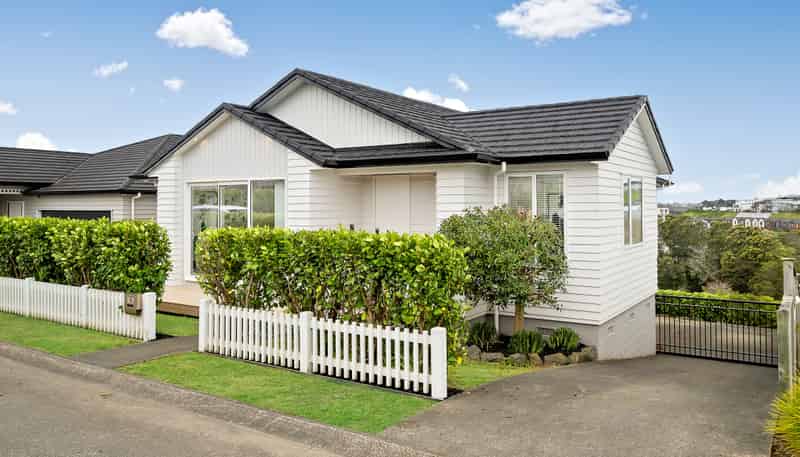 10 Bine Crescent, Orewa