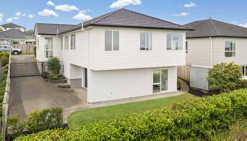 10 Bine Crescent, Orewa