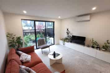 15/314 Worcester Street, Linwood