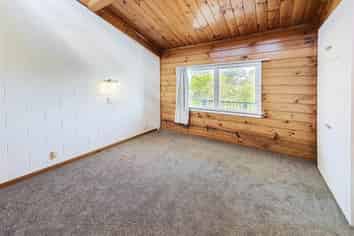 2/ Selwyn Crescent, Forrest Hill