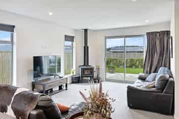 9 Shier Place, Amberley