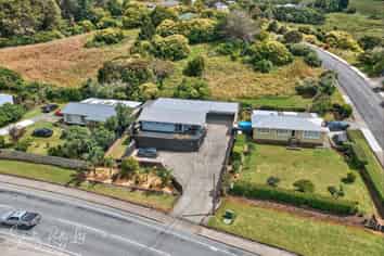 27 Hurndall Street East, Maungaturoto