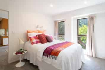 18 Roys Road, Plimmerton