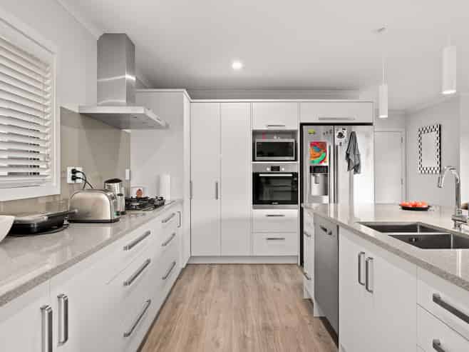 2 Probert Crescent, Chartwell