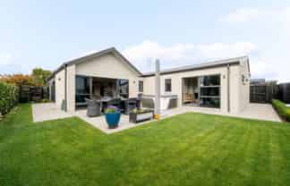 2 Probert Crescent, Chartwell