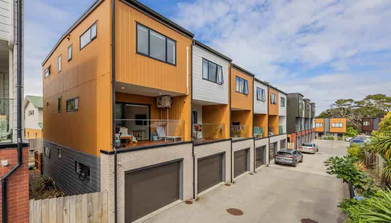 7/9 Schnapper Rock Road, Greenhithe