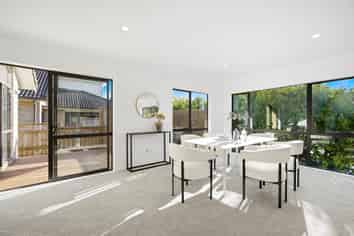 8 Ravine Lane, Oteha