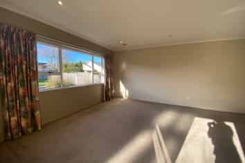 28 Deller Drive, Carterton