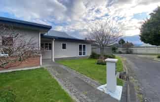 28 Deller Drive, Carterton