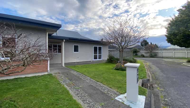 28 Deller Drive, Carterton